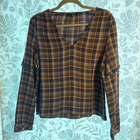 Madewell Tops - Madewell Plaid Button Down Shirt in Brown and Black